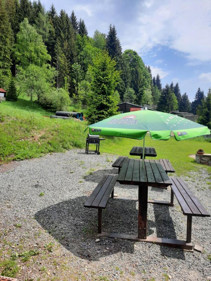 ホテル Penzion Pod Paprskem Staré Město エクステリア 写真
